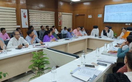 स्वच्छता सर्वेक्षण 2024 मिशन मोड़ पर हो कार्य - आयुक्त नगर निगम हैरिटेज