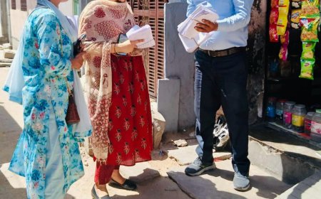 घर-घर देकर दस्तक की जा रही मनुहार के साथ जरूर करें मतदान