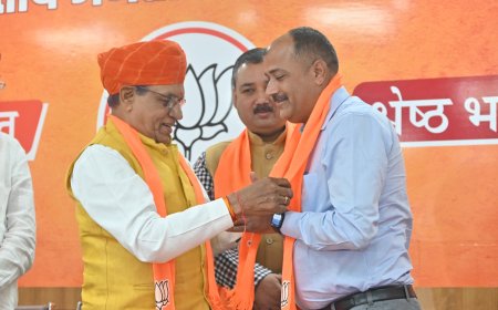 समाज के सभी वर्गों से संदेश आ रहे हैं