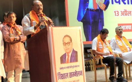 बाबा साहब  सामाजिक, आर्थिक, राजनैतिक न्याय की समानता का प्रतिबिंब