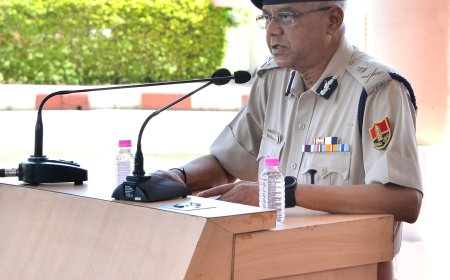 डीजीपी ने 75 वर्षों की गौरवमयी यात्रा में राज्य पुलिस बल के योगदान को सराहा