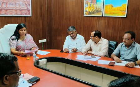 महापौर डॉ. सौम्या गुर्जर ने ली जोन एवं मुख्यालय के अधिशाषी अभियन्ताओं की मैराथन बैठक