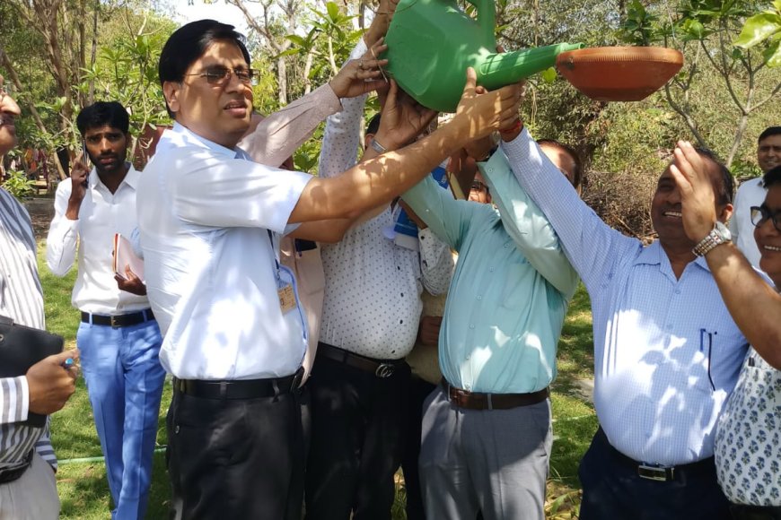 पक्षियों के लिए परिंडे व चुग्गा पात्र स्वेच्छा से लगवाकर पुण्य के भागीदार बनें