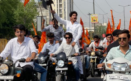 भगवान परशुराम जी की जयंती पर कार्तिकेय भारद्वाज ने निकाली बाइक रैली