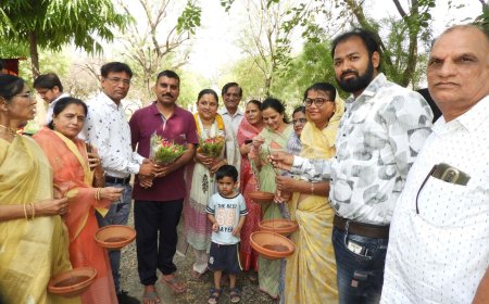 पक्षियों की सेवा करना भी पुण्य का कार्य- डीवाईएसपी मृत्युंजय मिश्रा