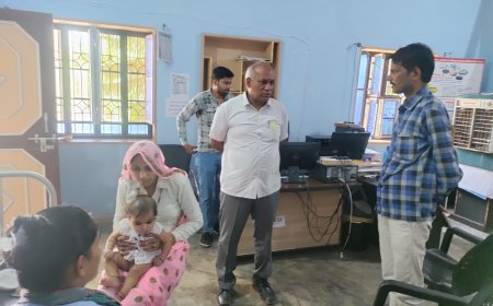 सीएमएचओ ने किया पीएचसी कोंडर का औचक निरीक्षण