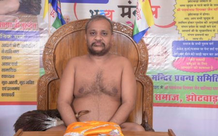 आचार्य शशांक सागर जी महाराज का चातुर्मास हेतु मंगल प्रवेश