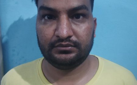 फर्जी आधार कार्ड बनाने वाला ई-मित्र संचालक गिरफतार