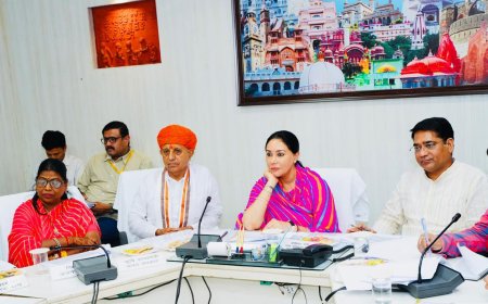 अजमेर में बजट घोषणाओं की समीक्षा बैठक