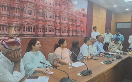 जिला कलक्टर ने किया आमजन की समस्याओं का मौके पर निस्तारण