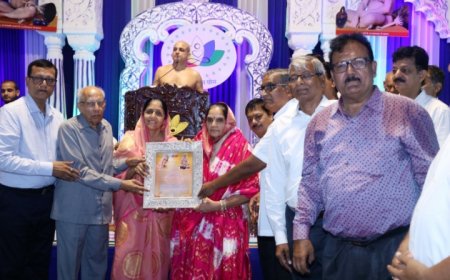 इंसान में जीव के मोह जागृत रहेंगे, उन्हे सत्य-असत्य नजर आता रहेगा - मुनि प्रणम्य सागर