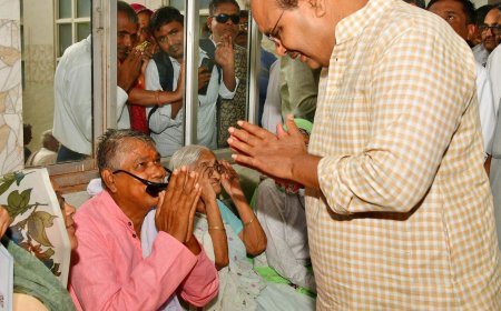 मुख्यमंत्री ने एसएमएस अस्पताल में मरीजों से की मुलाकात