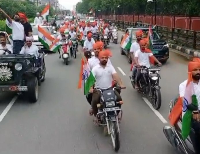 सांगानेर अगस्त क्रांति तिरंगा यात्रा समिति ने निकाली भव्य तिरंगा यात्रा