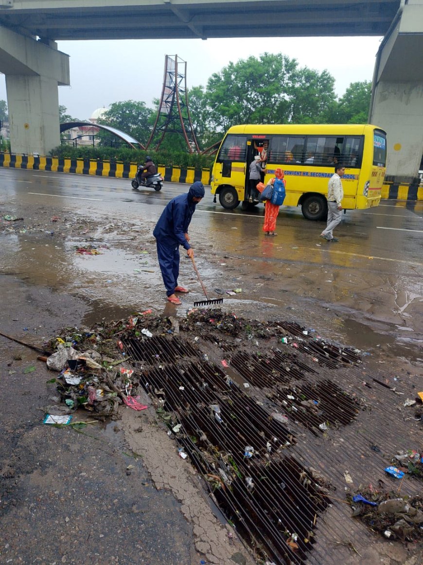 आयुक्त रूकमणि रियाड ने आमजन से की अपील जलभराव वाले क्षेत्रों में ना जाये