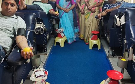 विद्यालय में रक्‍तदान शिविर: शिक्षा के साथ मानवता का पाठ