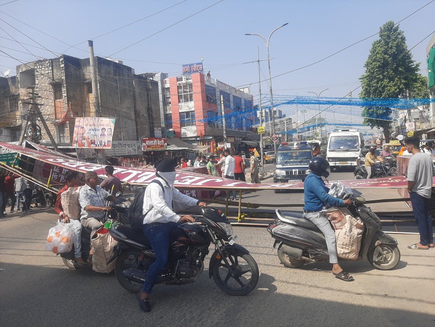 सजावट की शोभा पर भारी सुरक्षा की अनदेखी, हादसों से बचाव जरूरी