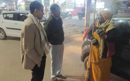 जोन उपायुक्तों एवं जोन OIC ने किया रात्रिकालीन सफाई व्यवस्था का औचक निरीक्षण