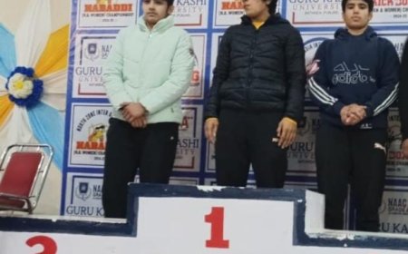 डॉ. केएन मोदी यूनिवर्सिटी की छात्रा खुशी ने जीता रजत पदक