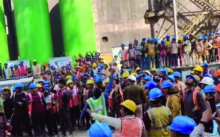 निमार्णाधीन छत का स्लैब गिरा : 4 की मौत, 15 घायल