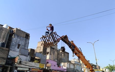 स्मार्ट सिटी के लिए अनाधिकृत केबल हटाए