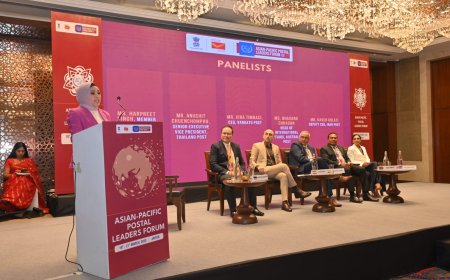 डाक आईटी बुनियादी ढांचे को मजबूत करने पर चर्चा