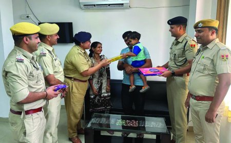 सुरक्षा के प्रहरी कर्मवीर योद्धा और समाज की साझा जिम्मेदारी