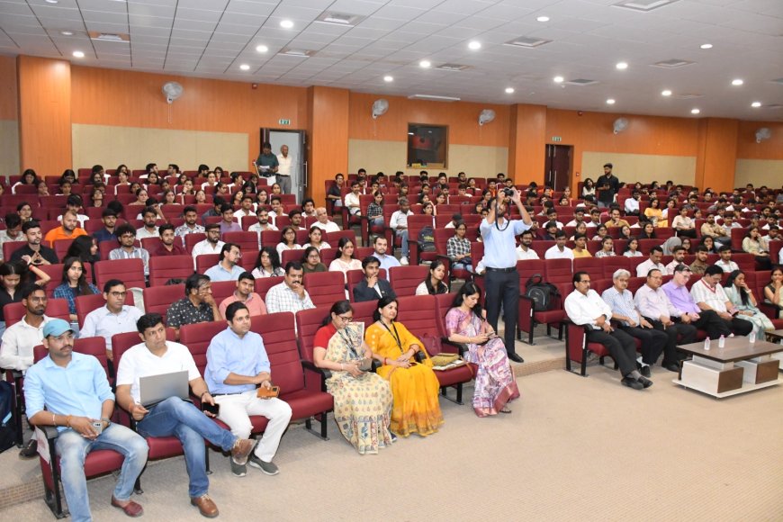 नेतृत्व संवाद ‘लीडरशिप कम्युनिकेशन’