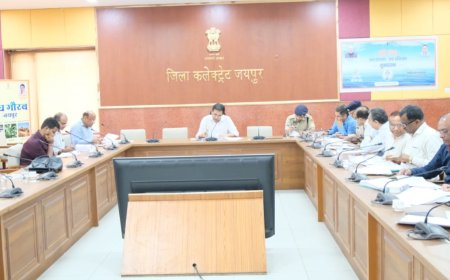 सड़क हादसों को रोकने के लिए हर संभव प्रयास हों सुनिश्चित : कलक्टर डॉ. जितेन्द्र