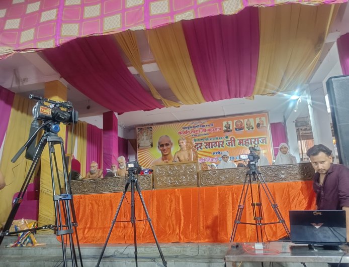 धर्म नगरी निवाई में आचार्य श्री सुन्दर सागर महाराज का  मंगल प्रवेश
