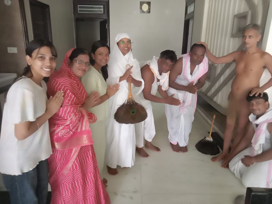 धर्म नगरी निवाई में आचार्य श्री सुन्दर सागर महाराज का  मंगल प्रवेश