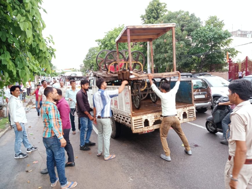 18 हजार 500 रुपये का किया कैरिंग चार्ज वसूल, 8 केन्टर सामान जब्त