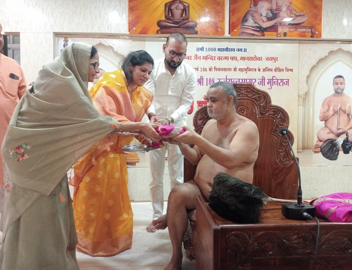 अमीर बनना आसान, अमीर दिखना महंगा : उपाध्याय ऊर्जयंत सागर