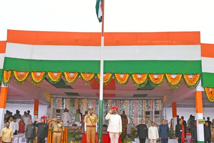 जिला स्तरीय समारोह में उपमुख्यमंत्री डॉ. प्रेमचंद बैरवा ने किया झंडारोहण