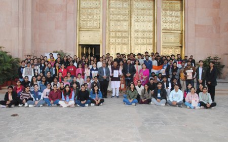 युवा दिवस पर युवाओं ने देखी विधान सभा