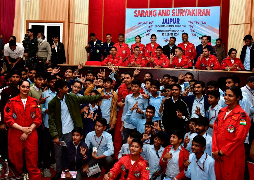 भारतीय वायुसेना के एम्बेसडर्स से रूबरू होकर रोमांचित हुए युवा