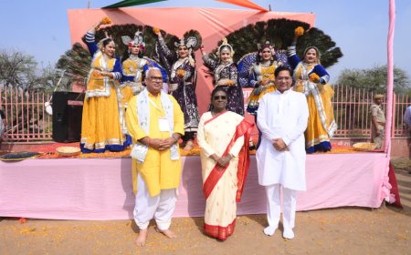 राष्ट्रपति श्रीमती द्रौपदी मुर्मु ने गिरिराज महाराज की लगाई परिक्रमा