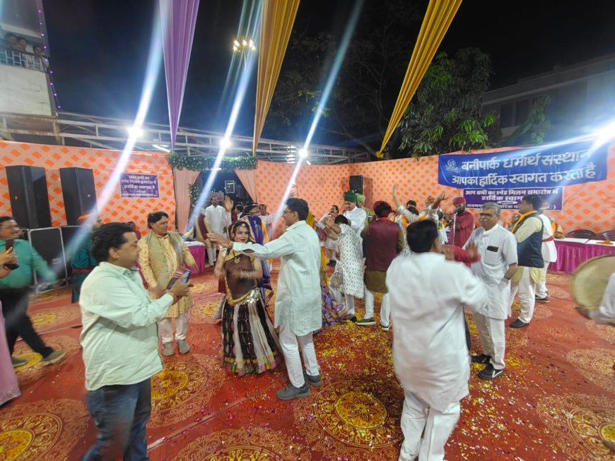 अपनों के संग रंगों की सौंधी खुशबू