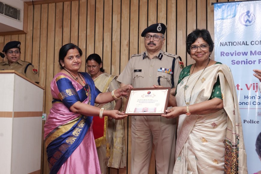 पुलिस मुख्यालय में हुआ श्रेष्ठ महिला पुलिसकर्मियों का सम्मान