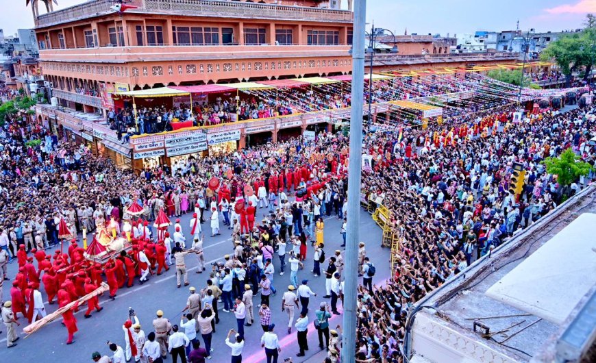 जयपुर में गणगौर की शाही सवारी ने रचा वैभव का इतिहास