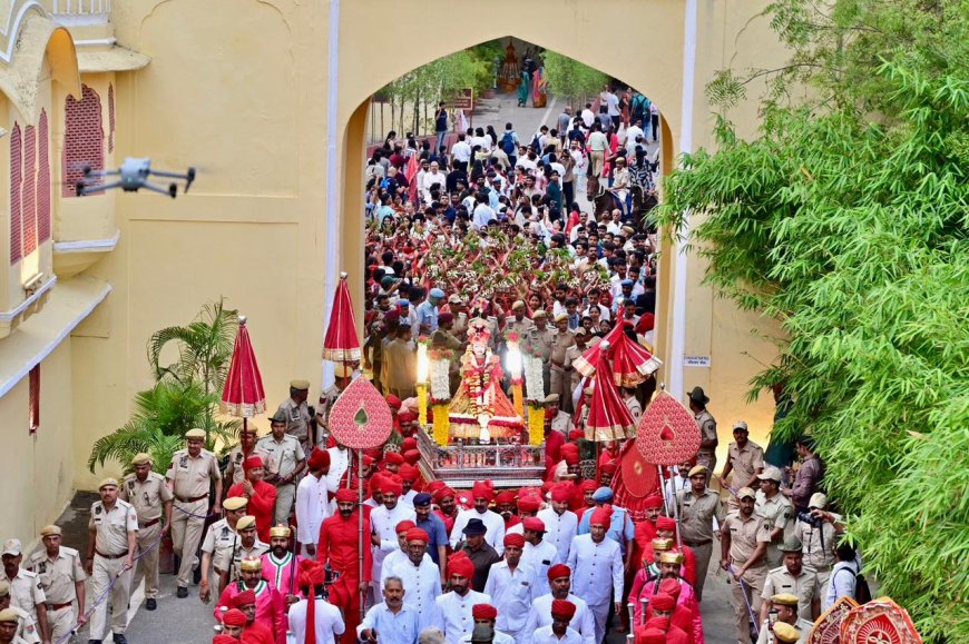 जयपुर में गणगौर की शाही सवारी ने रचा वैभव का इतिहास