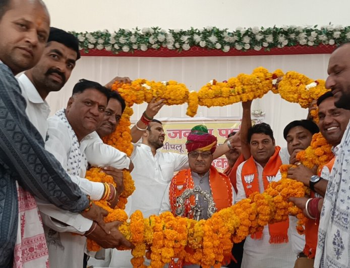 राजस्थान प्रभारी अग्रवाल ने कार्यकर्ताओं की ली बैठक, दिए दिशा-निर्देश