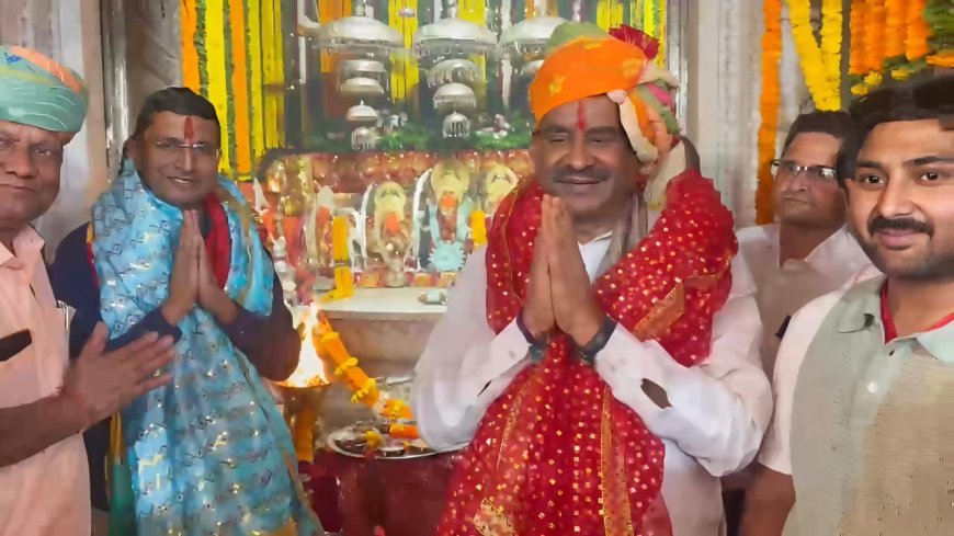 लोकसभा अध्यक्ष ने किए जोगणिया माता के दर्शन