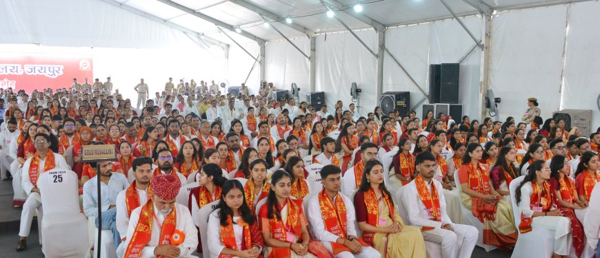 युवा राष्ट्र निर्माता है, ज्ञान का उपयोग विकसित भारत के निर्माण में करें -  उप राष्ट्रपति