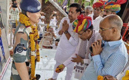 पराना गाँव में वीर शहीद प्रकाशचंद नायक की प्रतिमा का भव्य अनावरण