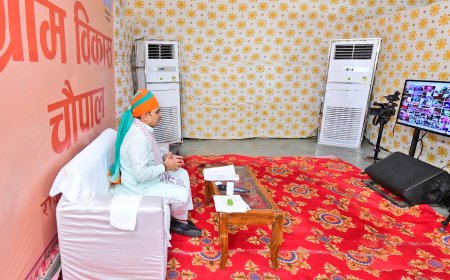 ग्राम रथों से आमजन को मिली योजनाओं की जानकारी