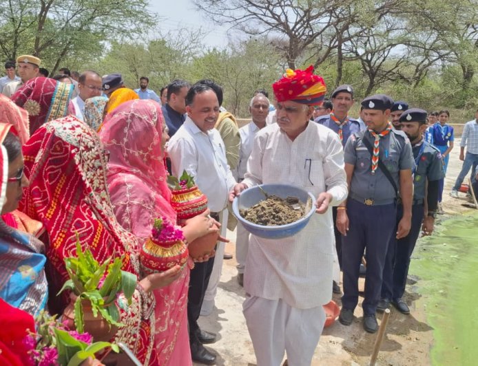 वंदे गंगा जल संरक्षण जन अभियान को जन आंदोलन बनाने में मीडिया की महत्वपूर्ण  भूमिका हैं : यूडीएच मंत्री खर्रा