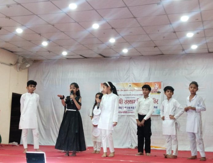 श्रमण सस्कृति संस्कार शिविर में बच्चो ने पढ़ा धर्म का पाठ