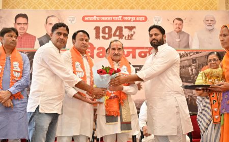 स्मृति दिवस पर जयपुर शहर भाजपा ने शहीदों और विस्थापितों को किया नमन