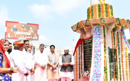राज्यपाल ने किया पंडित दीनदयाल उपाध्याय की प्रतिमा का अनावरण