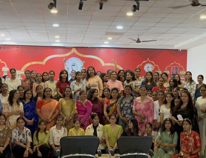 उच्च शिक्षा के नए सफर की प्रेरणादायक शुरुआत